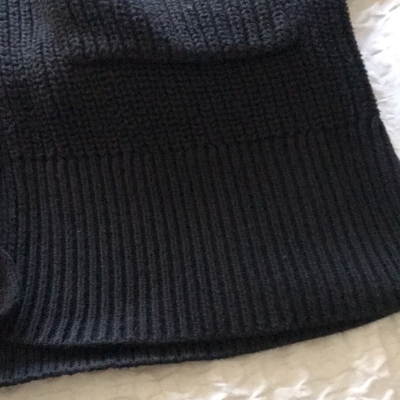 Gap black open front v neck sweater - Picture 7 of 7
